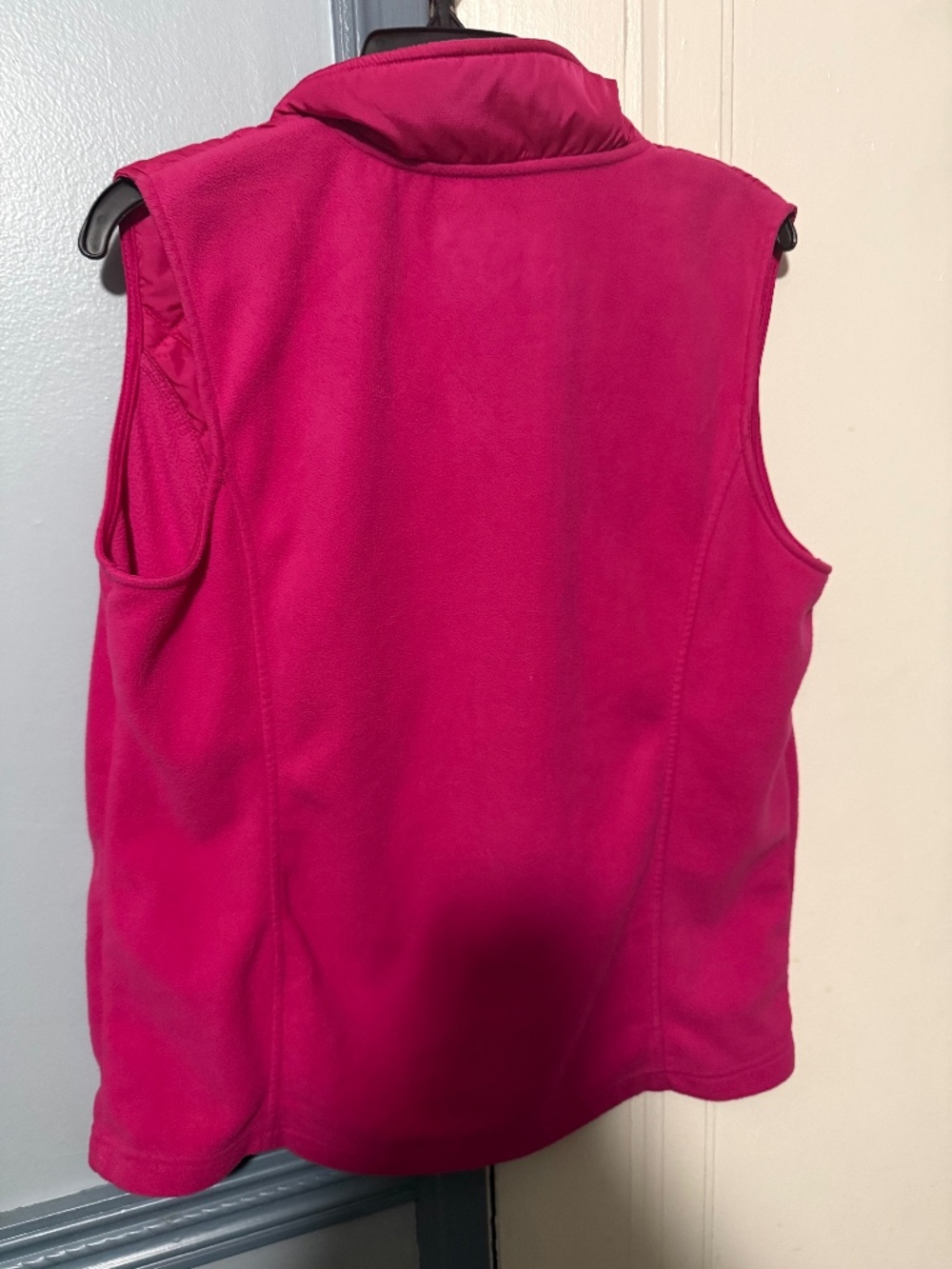 Women’s zip up vest